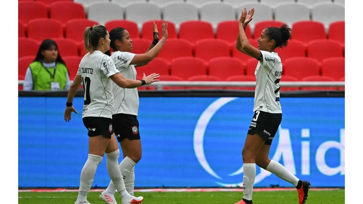 Confira onde assistir aos jogos do Brasileirão e do futebol europeu neste sábado