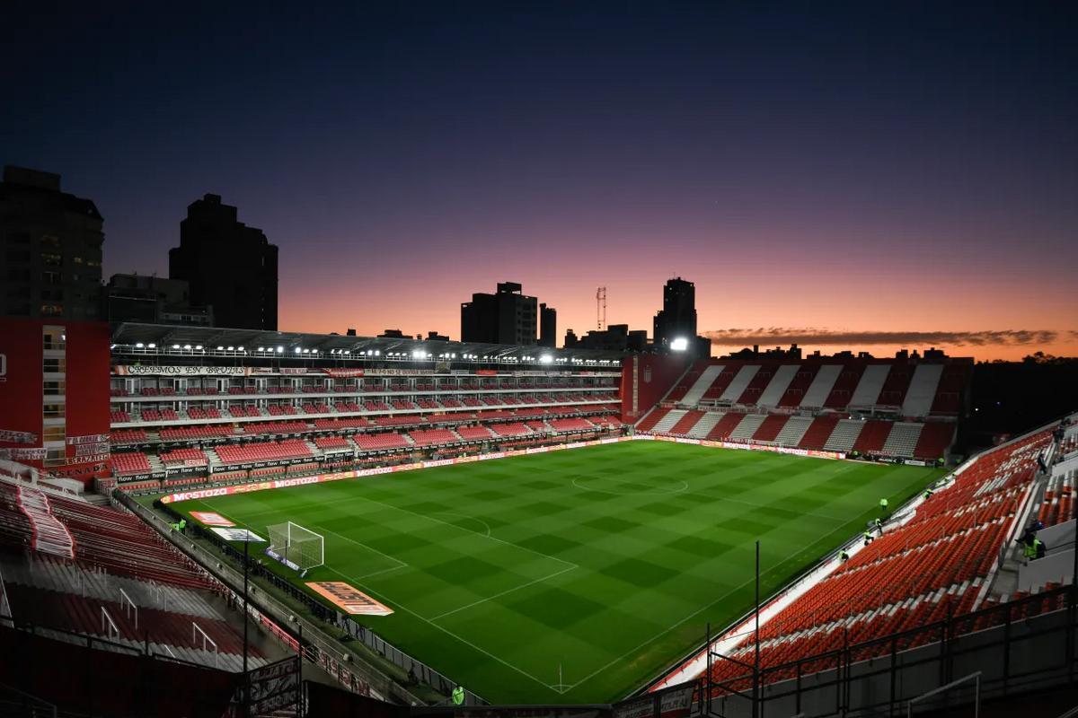 Confira onde assistir aos jogos de hoje com Flamengo na Libertadores e Europa League